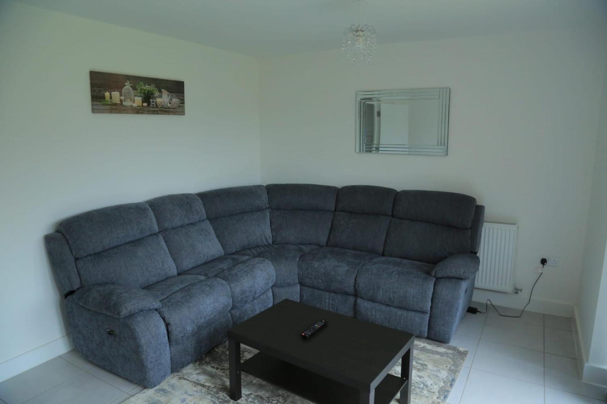 Beautiful New Family Home Λιντς Εξωτερικό φωτογραφία