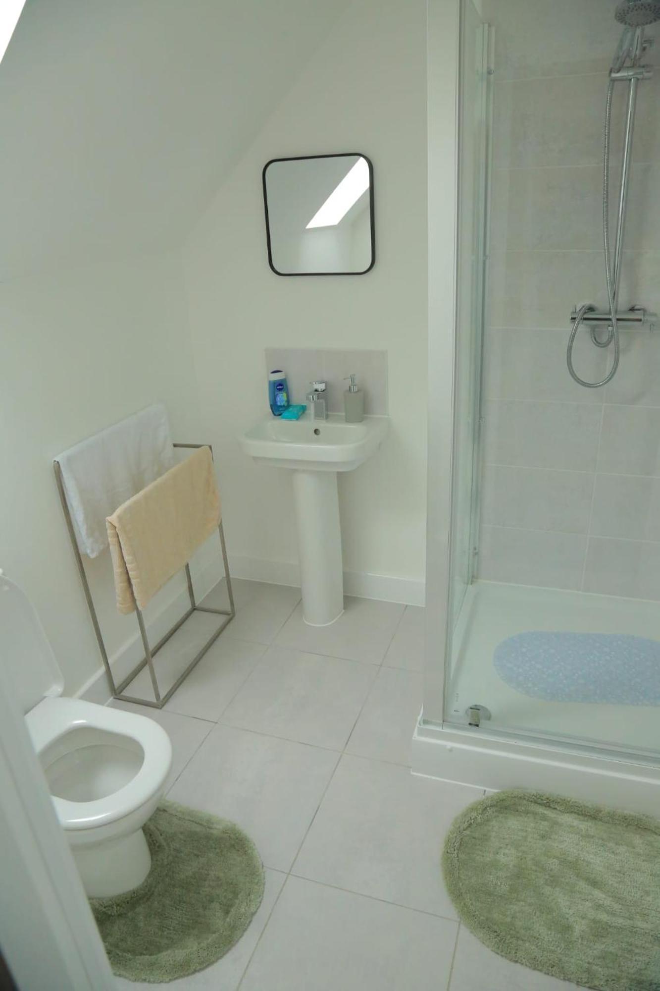 Beautiful New Family Home Λιντς Εξωτερικό φωτογραφία